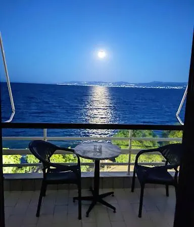 Poseidon Aparthotel 3*