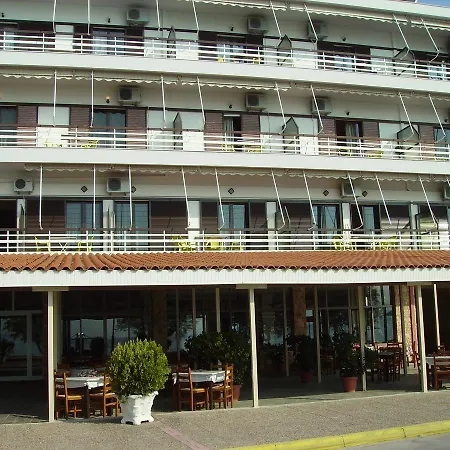 Poseidon Aparthotel 3*