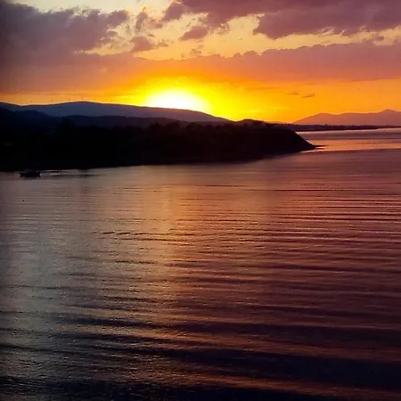 Ξενοδοχείο με διαμερίσματα Poseidon 4*