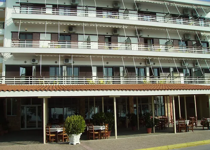 Poseidon Ξενοδοχείο με διαμερίσματα 4*